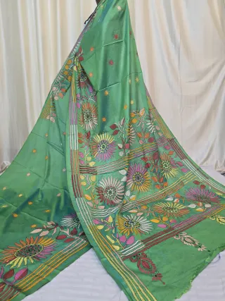 Parrot Green Sunflower Floral Kantha Stitch Blended Bangalore Silk Saree