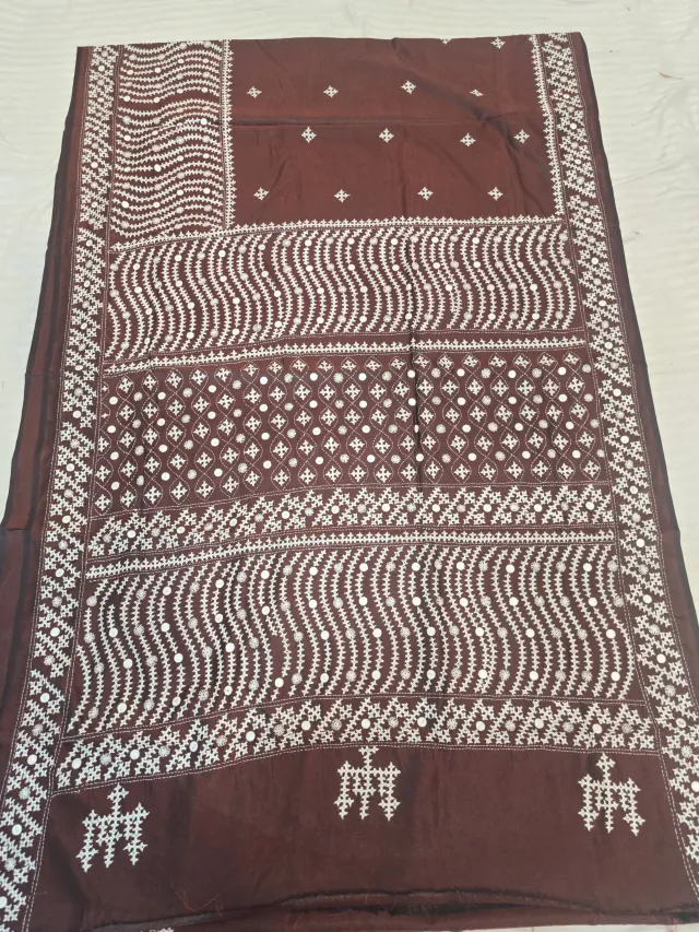 Dark Chocolate Maroon Blended Bangalore Silk Saree with White Thread Gujarati Maika Stitch Work