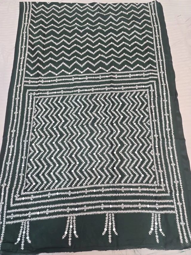 Bottle Green Blended Bangalore Silk Saree with Heavy Chevron Gujarati Maika Stitch Work