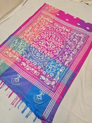 Rani Pink and Royal Blue Circular Floral Medallion 3D Kantha Stitch Blended Bangalore Silk Sare