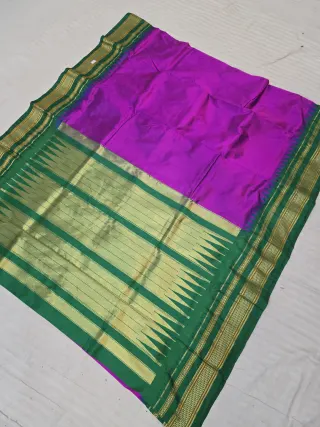 Magenta Purple with Dark Green Temple Border and Pallu Pure Mulberry Silk Gadwal Saree