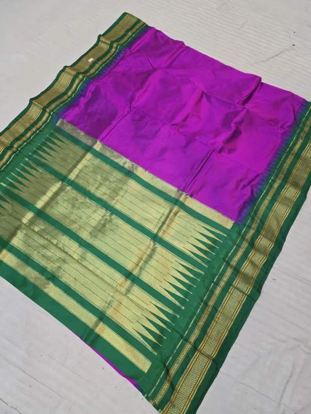 Magenta Purple with Dark Green Temple Border and Pallu Pure Mulberry Silk Gadwal Saree