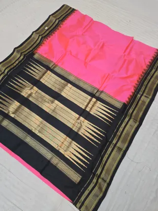 Dual-Tone Rani Pink with Orange Shimmer and Jet Black Temple Border Pure Mulberry Silk Gadwal Saree