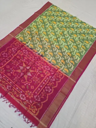 Olive Green Floral Vine Jaal and Rani Pink Pallu Handcrafted Pure Ikkat Silk Pochampally Saree