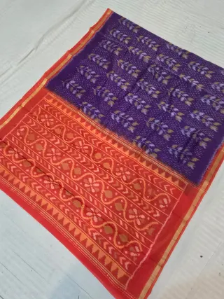 Royal Purple and Red Wave Creeper Pallu Handcrafted Pure Ikkat Silk Pochampally Saree