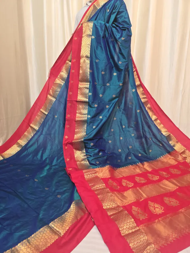 Peacock Teal Blue Pure Kanjivaram Silk Saree with Scarlet Red Contrast Gold Zari Brocade Pallu