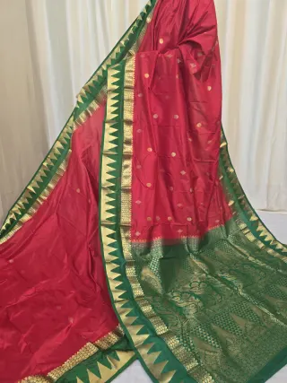 Crimson Red Pure Kanjivaram Silk Saree with Emerald Green Contrast Gold Zari Brocade Pallu