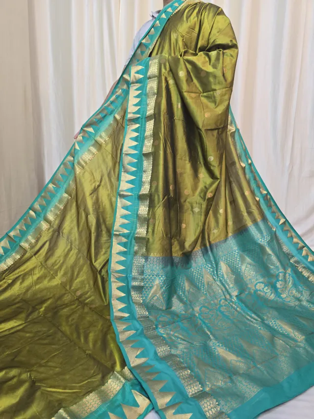 Olive Green Pure Kanjivaram Silk Saree with Turquoise Aqua Contrast Gold Zari Brocade Pallu