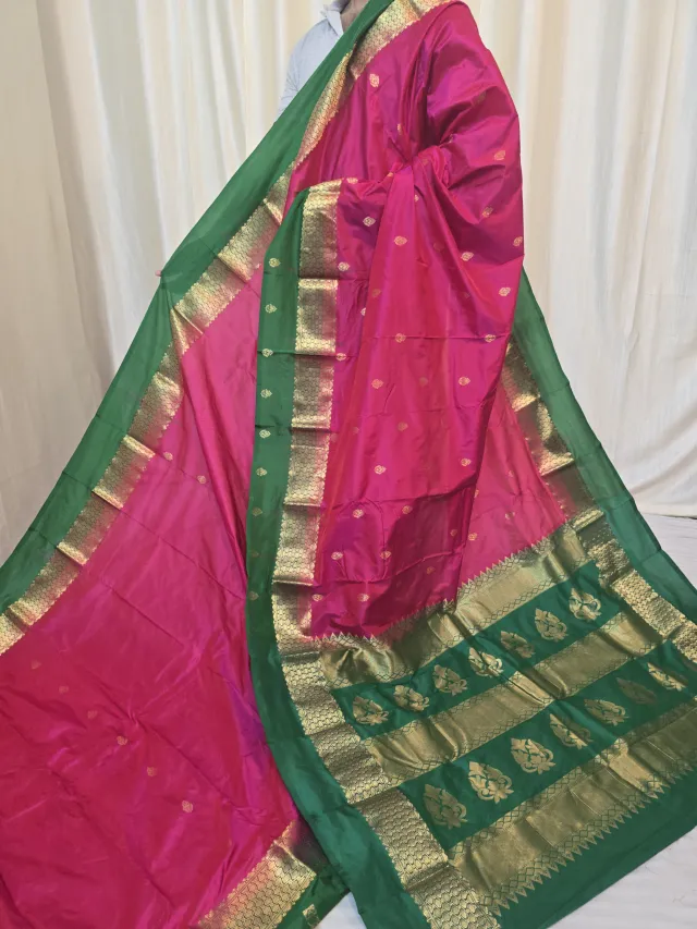 Rani Pink Pure Kanjivaram Silk Saree with Emerald Green Contrast Gold Zari Brocade Pallu