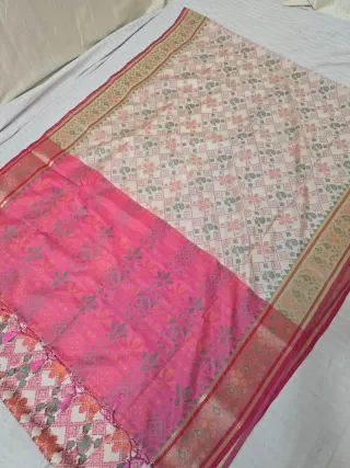 Off-White and Rani Pink Mayil Peacock Floral Grid Patola Ikkat Soft Silk Saree