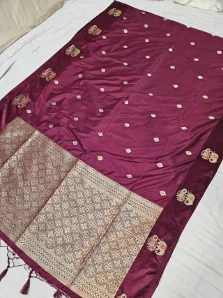 Deep Maroon Woven Zari Diamond Jaal Pallu Mango Soft Silk Saree