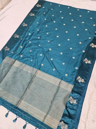 Peacock Blue Woven Zari Diamond Jaal Pallu Mango Soft Silk Saree