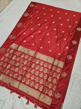 Rich Red Woven Zari Teardrop Kalga Pallu Mango Soft Silk Saree
