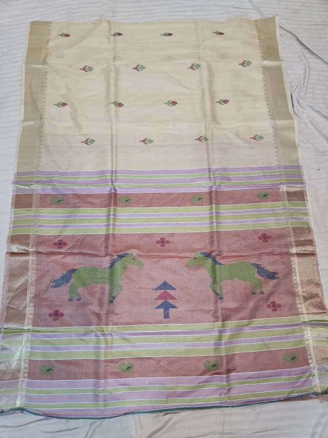 Off-White Pure Bishnupur Katan Silk Tussar Kalakshetra Saree with Dusty Rose Horse Motif Pallu