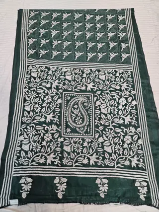 Jet Black Blended Bangalore Silk Hand Embroidery Kantha Saree with Monochrome Paisley & Vine Motif Pallu