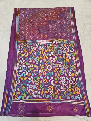 Royal Magenta Blended Bangalore Silk Hand Embroidery Kantha Saree with Multi-Color Floral Garden Pallu