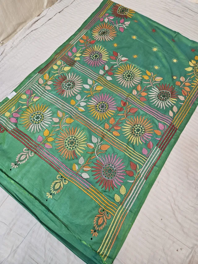 Emerald Green Blended Bangalore Silk Hand Embroidery Kantha Saree with Multi-Color Sunflower Motif Pallu