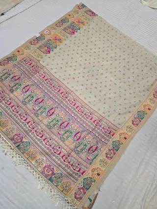 Off White Pictorial Temple Motif and Paisley Kalka Kashat Soft Silk Saree