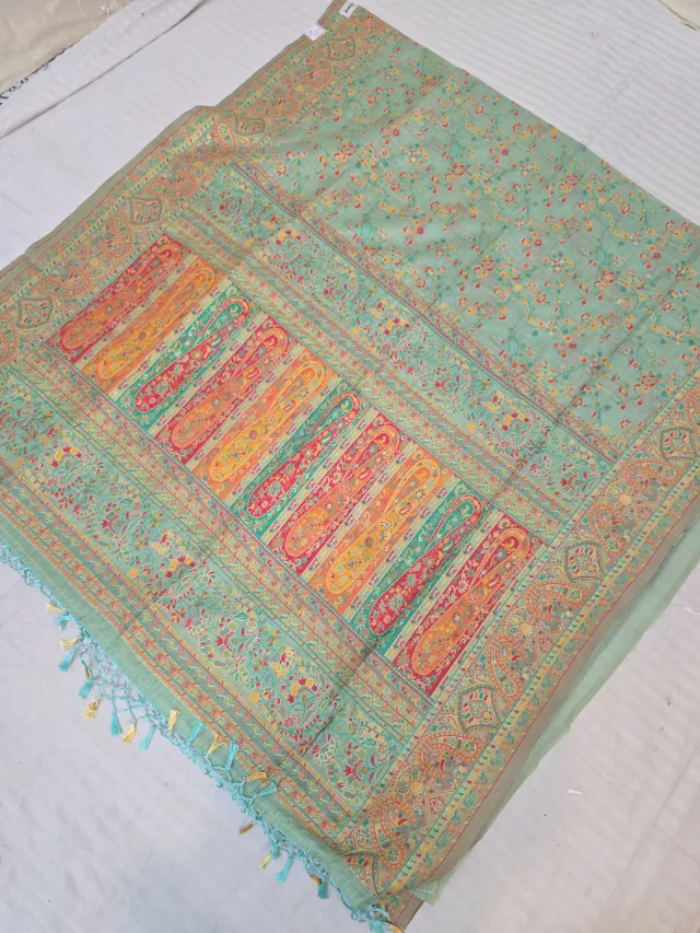 Sea Green Diagonal Paisley Kalka Tapestry and Floral Jaal Kashat Soft Silk Saree