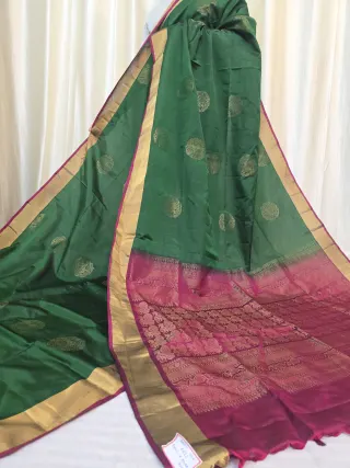 Emerald Green Arani South Silk Saree with Medallion Buta & Contrast Rani Pink Zari Pallu