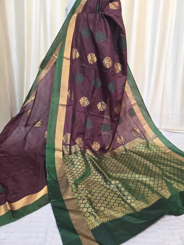 Wine Plum Arani South Silk Saree with Medallion Buta & Contrast Green Zari Pallu