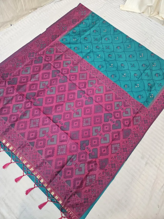 Vibrant sky Blue Ikkat Kota Soft Silk Saree with Geometric Check & Contrast Magenta Patola Zari Pallu