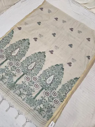 Ivory Cream Muslin Cotton Soft Silk Saree with Tree of Life Paisley Pallu