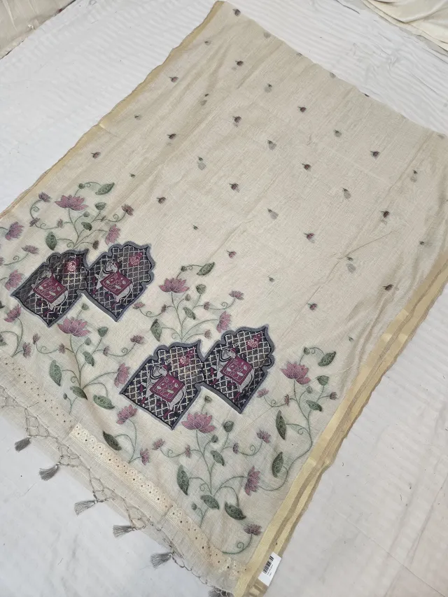 Ivory Cream Muslin Cotton Soft Silk Saree with Cow Jharokha Pallu
