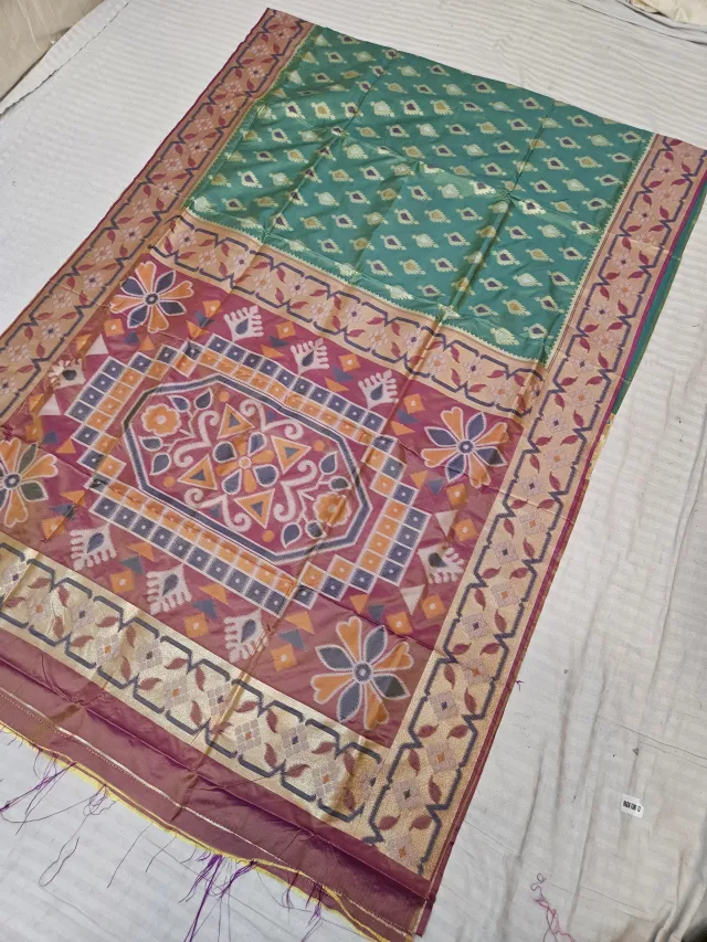 Sea Green and Plum Maroon Pochampally Ikkat Soft Silk Saree with Patola Medallion Pallu