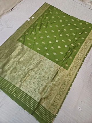 Lemon Yellow Samarpan Buti and Zari Wave Trellis Pallu Soft Silk Saree