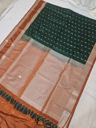 Bottle Green Zari Par Rust Orange Brocade Pallu Soft Silk Saree