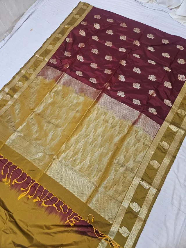 Chocolate Brown Zari Par Mustard Yellow Brocade Pallu Soft Silk Saree