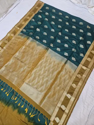 Bottle Green Zari Par Mustard Yellow Brocade Pallu Soft Silk Saree