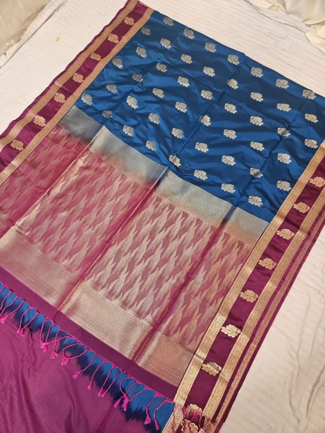 Peacock Blue Zari Par Rani Pink Brocade Pallu Soft Silk Saree