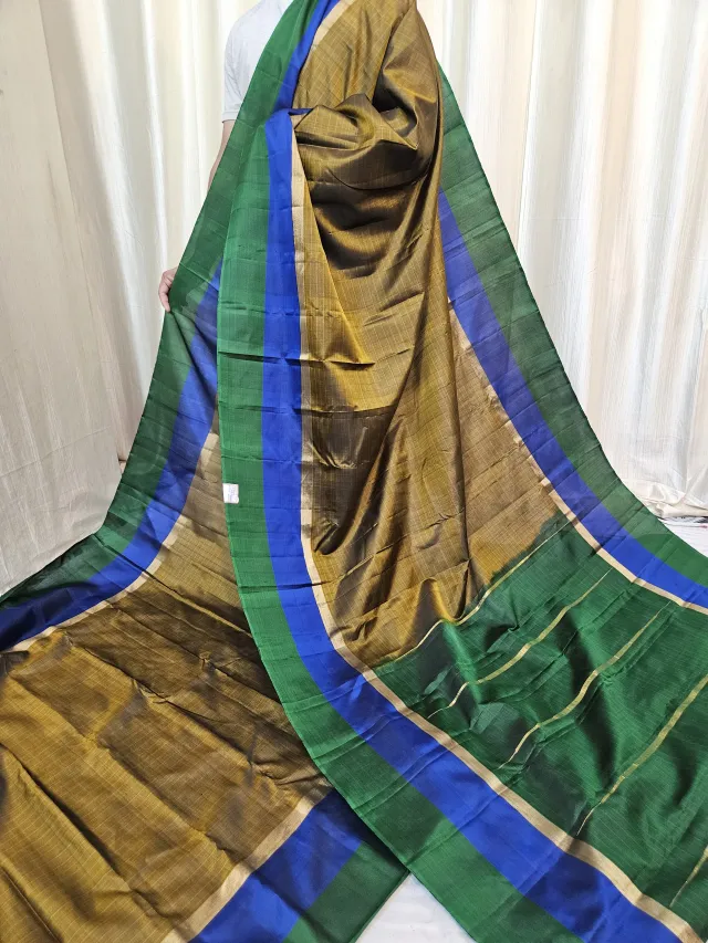 Dual-Tone Olive Green and Emerald Green Gadwal Pure Stripe Mulberry Silk Saree