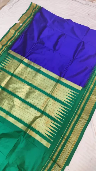 Royal Blue and Emerald Green Gadwal Pure Mulberry Silk Saree with Traditional Zari Temple Pallu