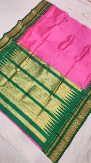 Rani Pink and Emerald Green Gadwal Pure Mulberry Silk Saree with Traditional Zari Temple Pallu