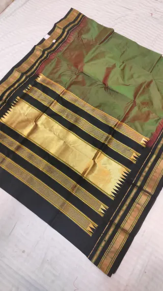 Dual-Tone Olive Green and Jet Black Gadwal Pure Mulberry Silk Saree with Traditional Zari Temple Pallu