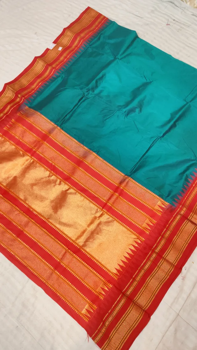 Teal Green and Scarlet Red Gadwal Pure Mulberry Silk Saree with Traditional Zari Temple Pallu