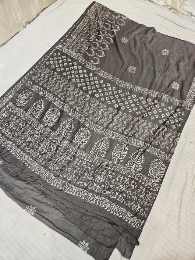 Charcoal Grey Hand Block Printed Bafta Silk Saree with Paan Motifs and Traditional Aanchal