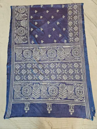 Navy Blue Hand Embroidered Blended Bangalore Silk Saree with Traditional Kantha Stitch Aanchal