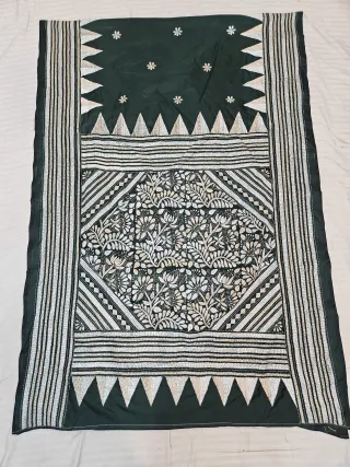 Bottle Green Hand Embroidered Blended Bangalore Silk Saree with Geometric Diamond Floral Jaal Kantha Stitch Aanchal