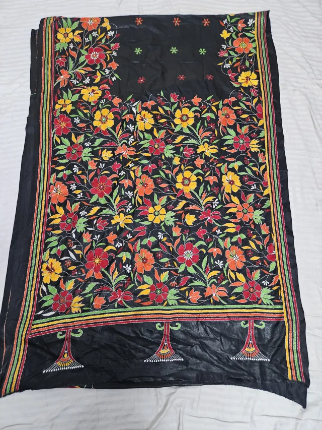 Jet Black Hand Embroidered Blended Bangalore Silk Saree with All-Over Floral Jaal Kantha Stitch Aanchal