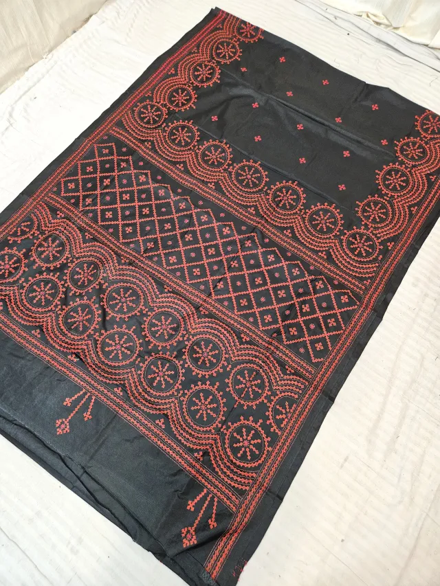 Jet Black Hand Embroidered Saree with Scalloped Rosette & Diamond Jaal Gujarati Stitch Aanchal