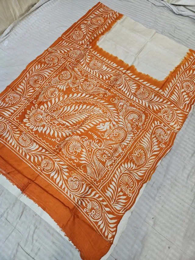 Off-White Pure Bishnupur Silk Saree with Contrast Tangerine Orange Paisley Kalka Batik Print