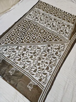 Coffee Brown Blended Bangalore Silk Reverse Kantha Stitch Floral and Geometric Pallu Saree