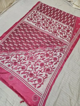 Hot Rani Pink Blended Bangalore Silk Reverse Kantha Stitch Floral and Geometric Pallu Saree