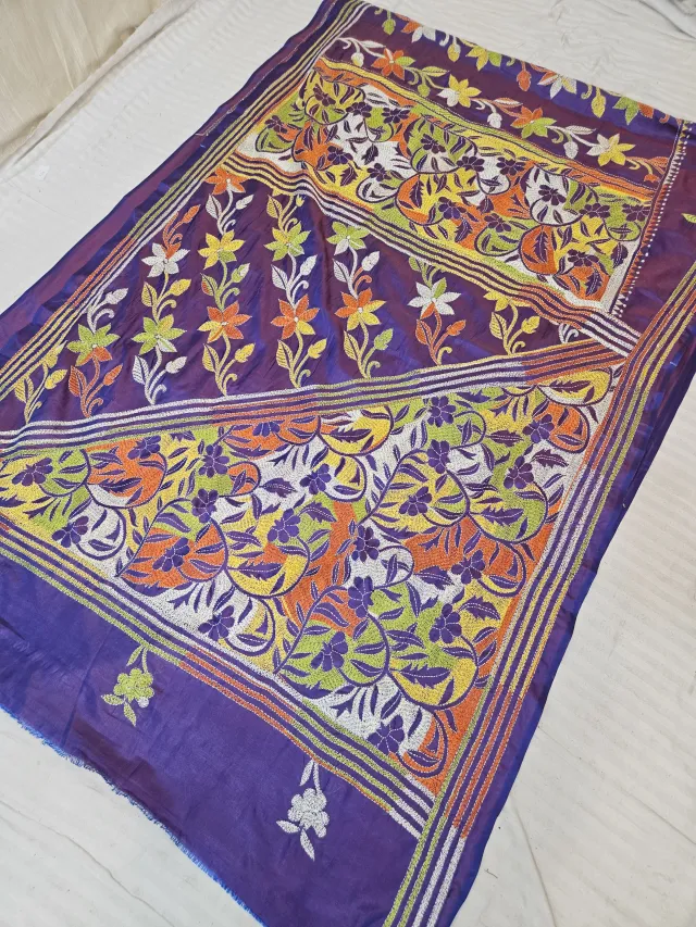 Violet Blended Bangalore Silk Reverse Kantha Stitch Botanical Floral Pallu Saree