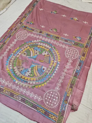 Dusty Rose Pink Blended Bangalore Silk Saree with Handcrafted Fusion Kantha Stitch Twin Fish Medallion