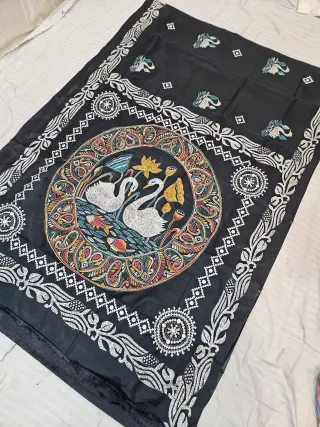 Jet Black Blended Bangalore Silk Saree with Handcrafted Fusion Kantha Stitch Swan Medallion
